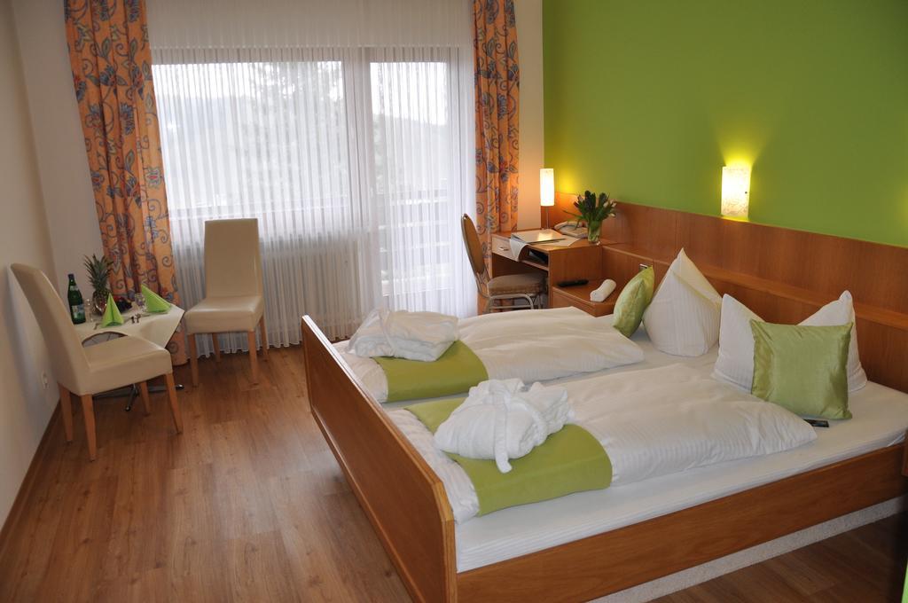 Hotel-Restaurant Sonnenhof Veitsrodt Habitación foto