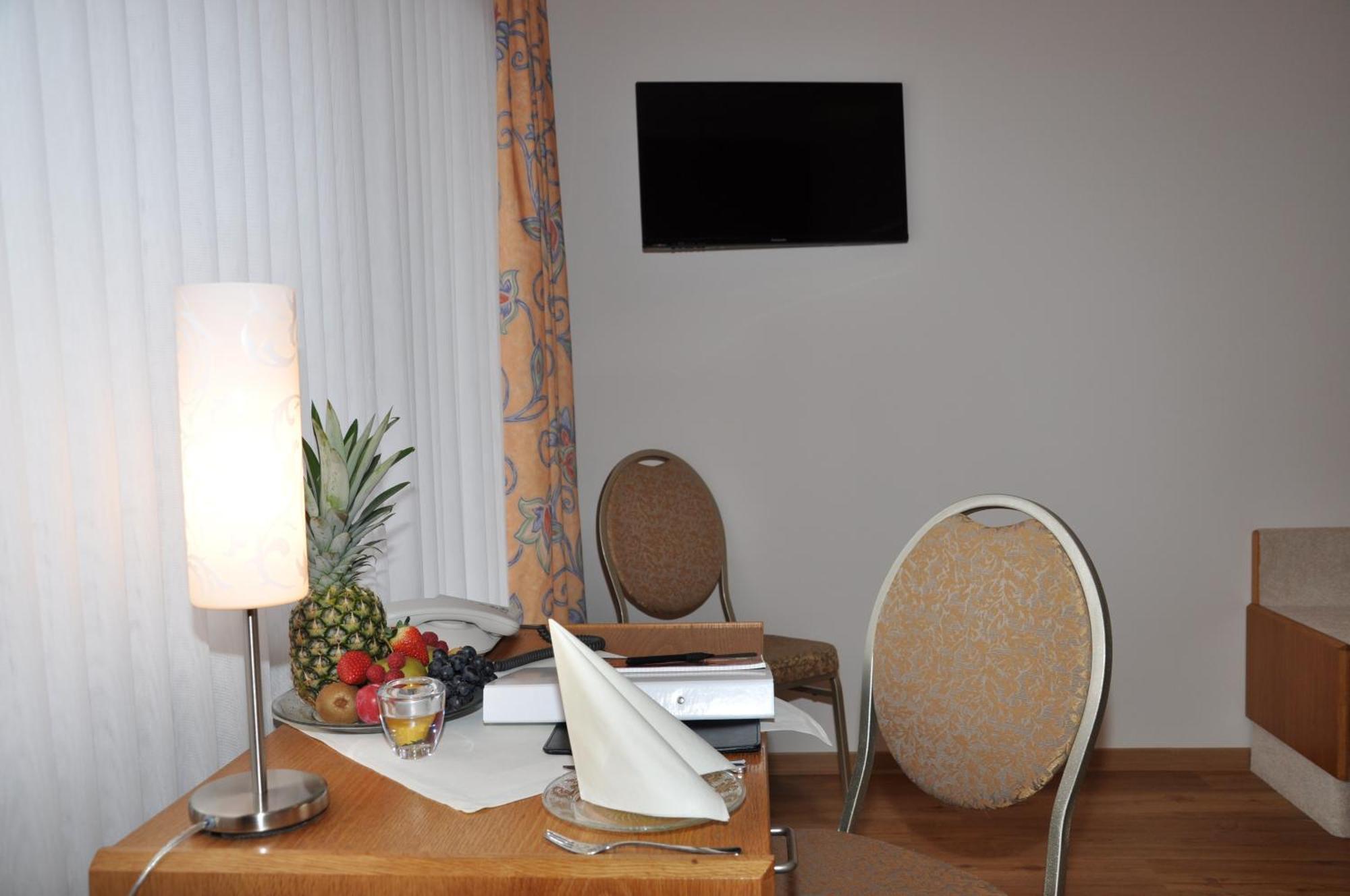 Hotel-Restaurant Sonnenhof Veitsrodt Habitación foto